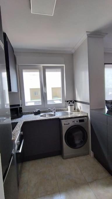 Apartamento En Foz. Primera Linea Playa Rapadoira Bagian luar foto