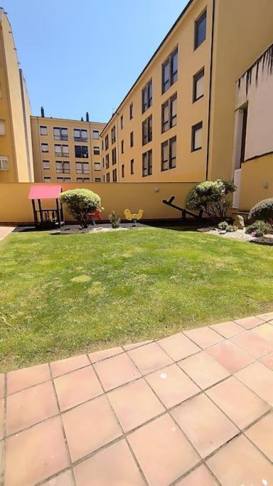 Apartamento En Foz. Primera Linea Playa Rapadoira Bagian luar foto